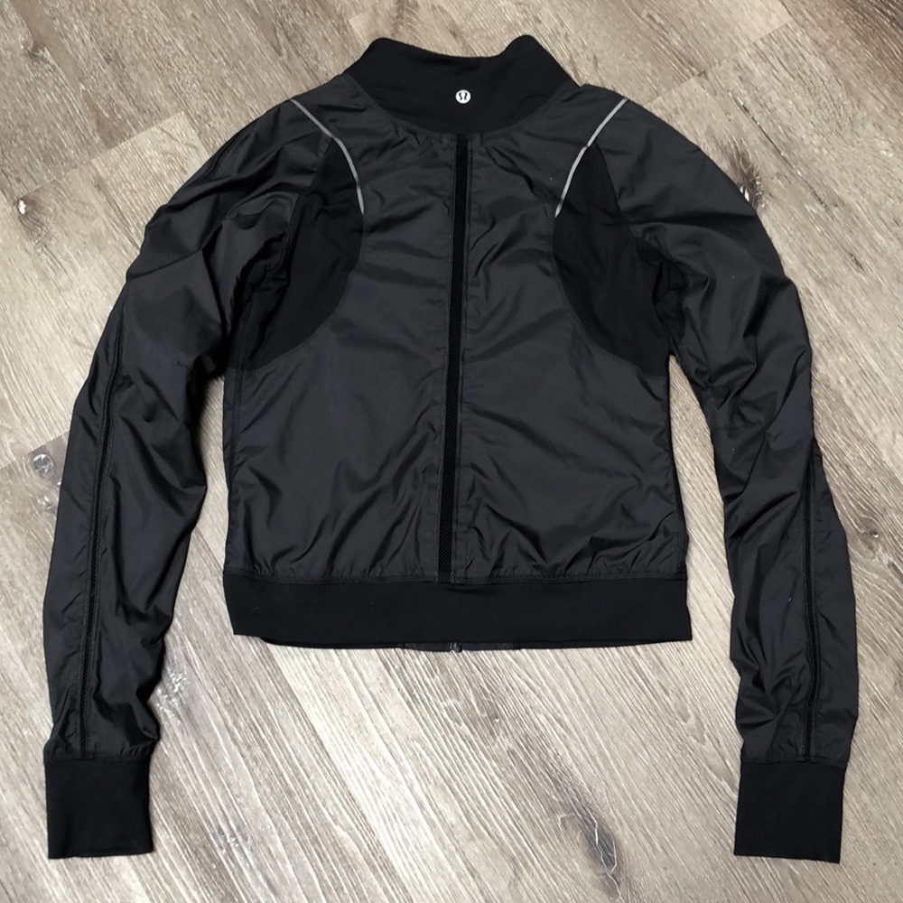 Lululemon Run To Make It True Reversible Jacket B… - image 3